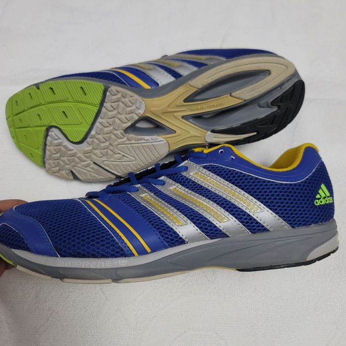 Кроссовка adidas 46-размер