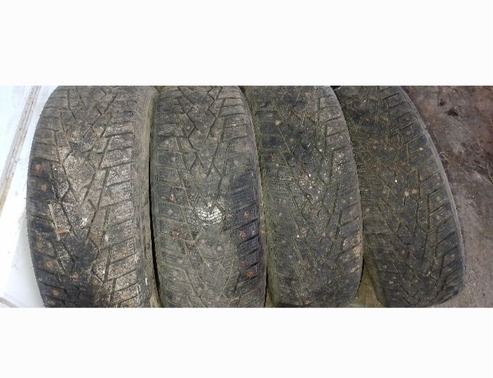 Продам    б/у зимние резину