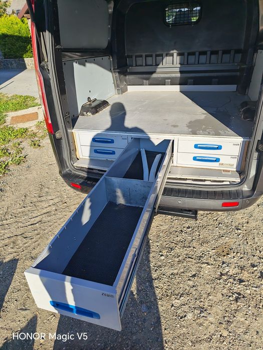 Ford Transit Custom Limited 2020 – 5 Locuri / Echipat Benă cu Sertare aluminiu