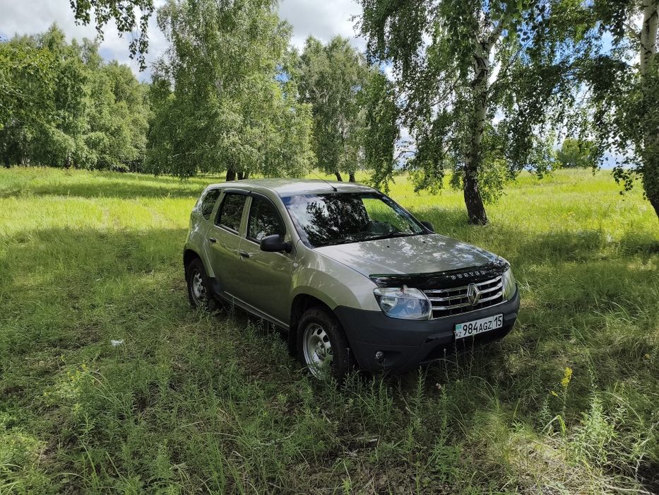 Продам рено дастер 2014г 4х4