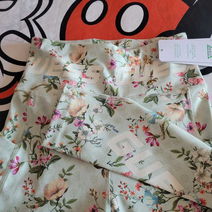 Guess Уникален клин нов,с етикети