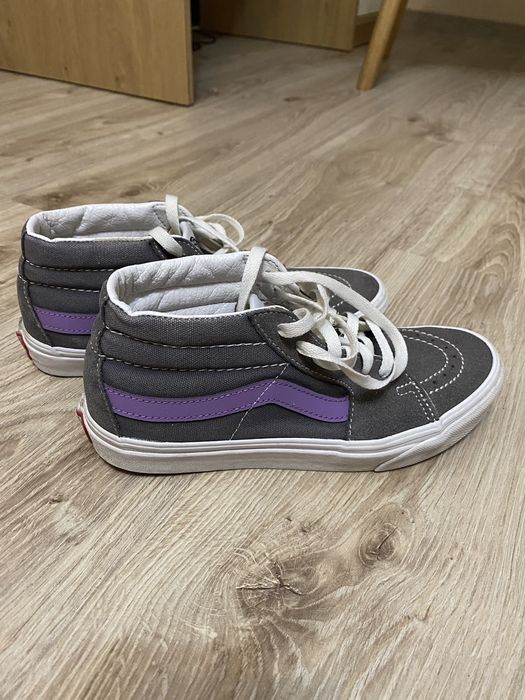 Обувки Vans