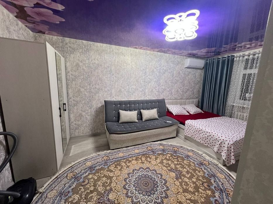 Сдается 1 комнатная квартира 
С обстановкой 
Этаж: 2
Район: Телеграф
Ц