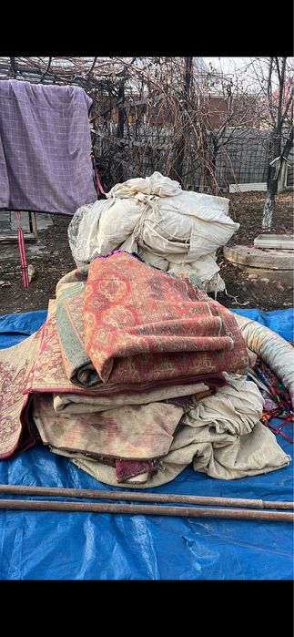 Юрта-Шанырак , ковры