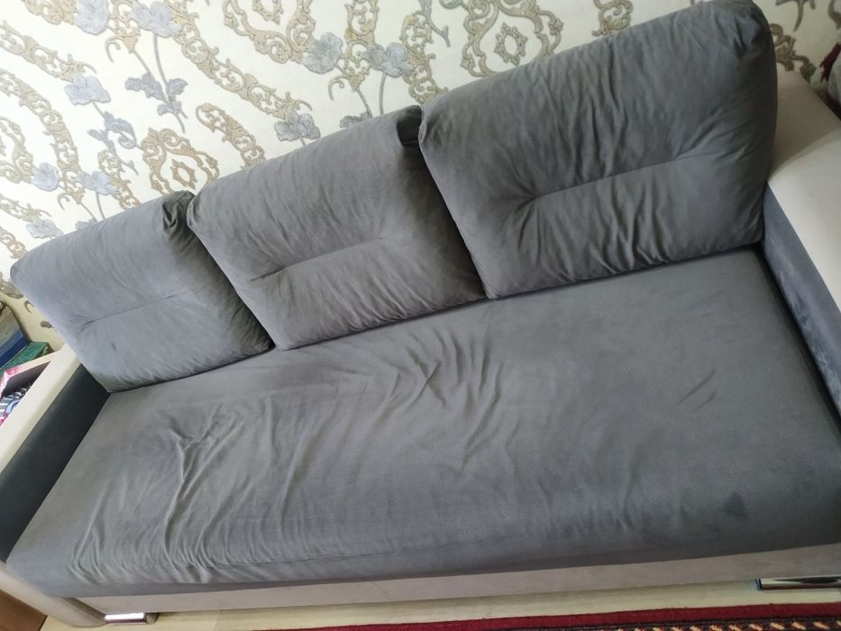 Диван темно-серый