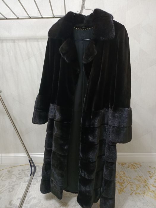 Продаю шубу. Италия