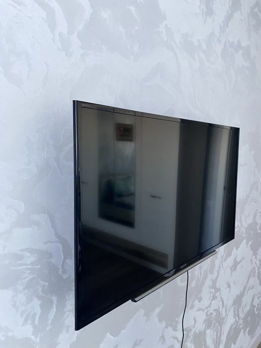 Телевизор SONY Bravia 102СМ | СРОЧНО