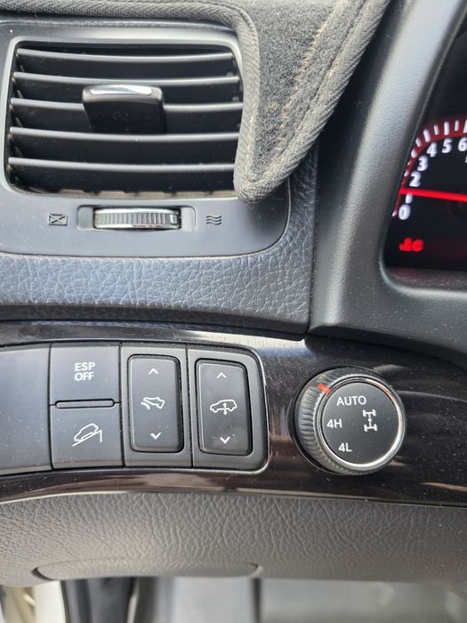 Автомобиль Киа Мохаве 3,8 газ-бензин
