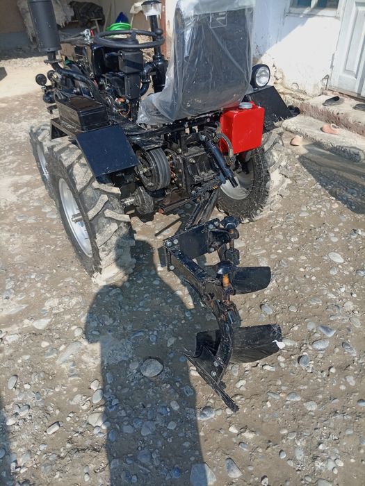 Zubr 1105 minutraktor