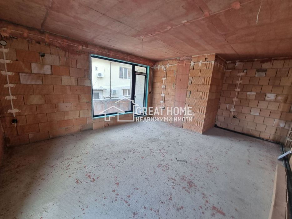 Продава се Двустаен апартамент в Търговище, Център - 73 кв.м за 1013 €/кв.м - Снимка #2