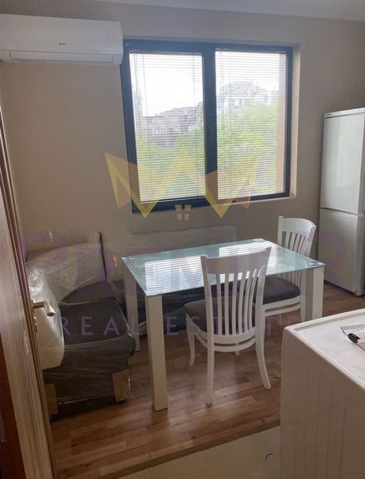 Дава се под наем Тристаен апартамент в Варна, Погреби - 80 кв.м за 433.5 € - Снимка #2