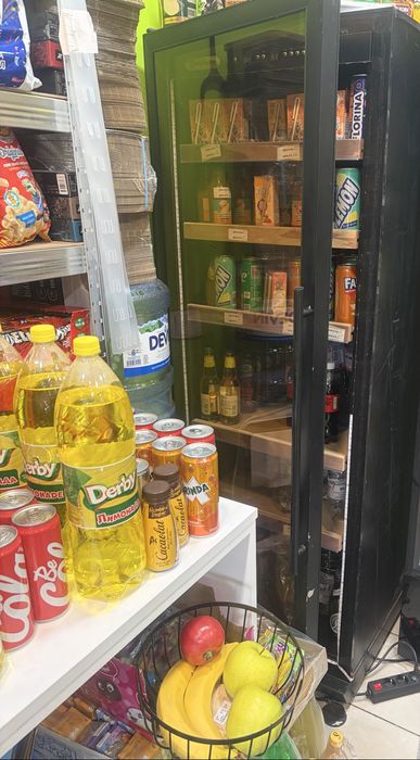 Продавам охладител за вино