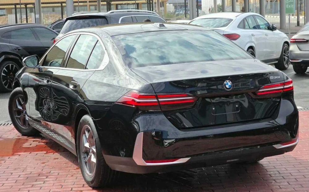 bmw i5 pad zakaz