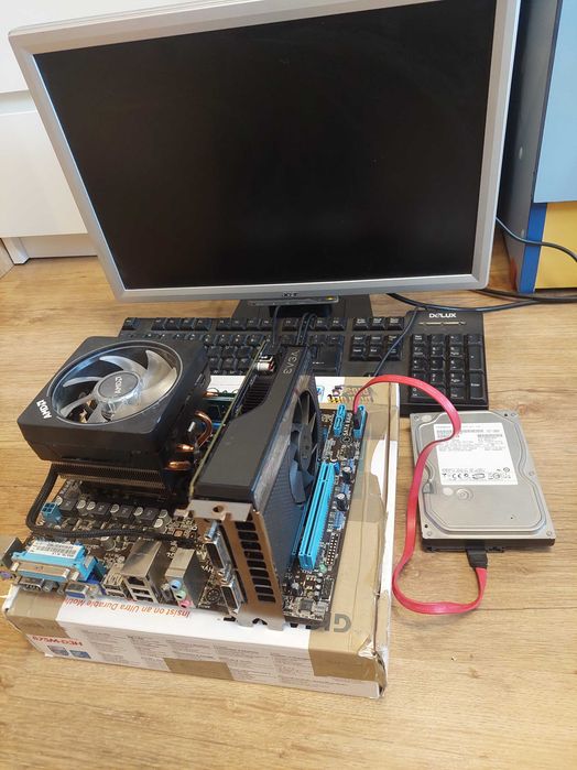 sistem AMD Phenom X4