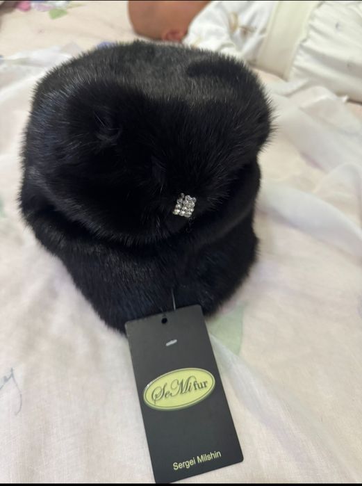 Продам новые, норковые шапки.