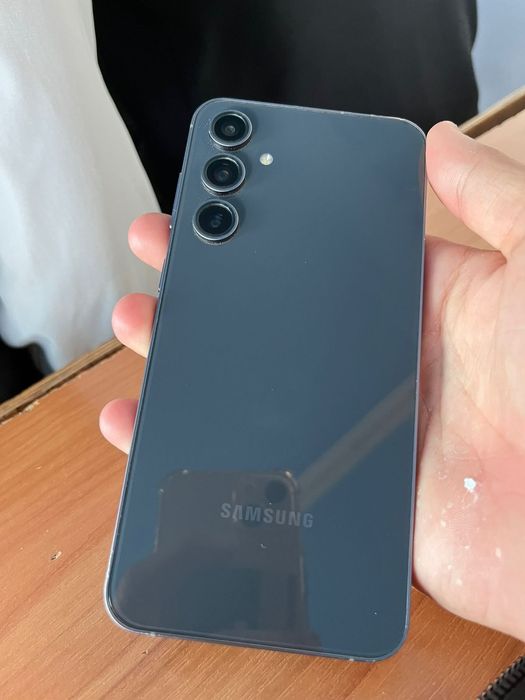 Самсунг с23фе флагман