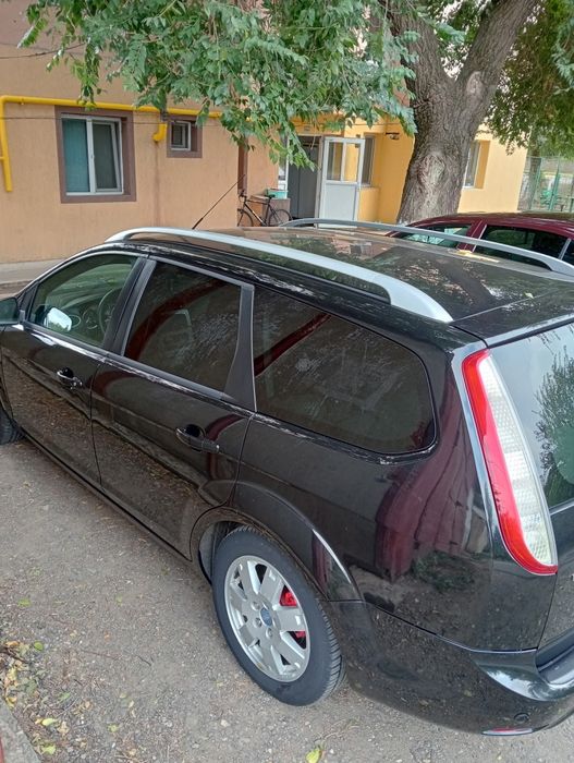 FORD Focus 2010 — imagine 3