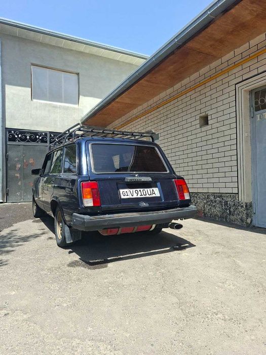 Jiguli VAZ 2104 sotiladi