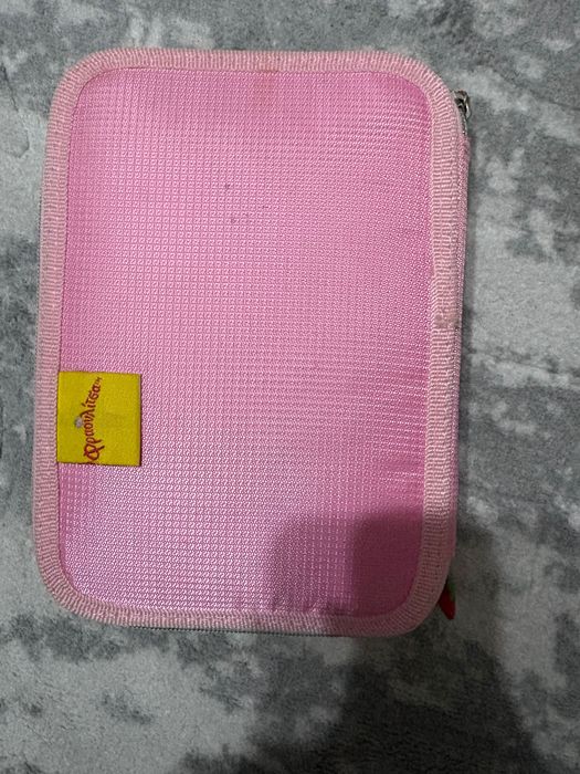 Несесер за моливи