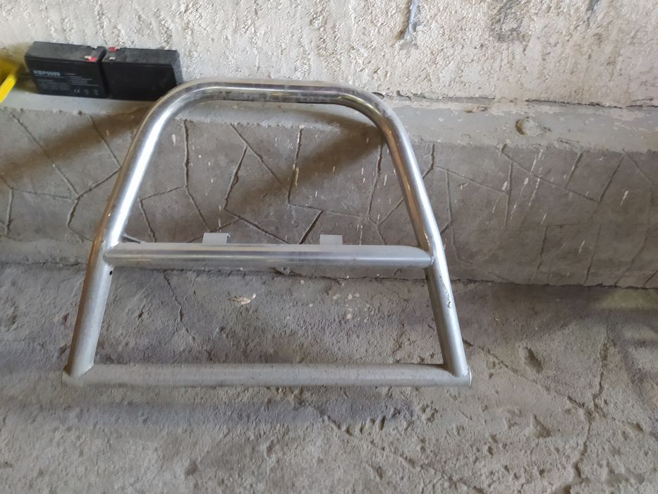 Продам кенгурятник на Паджеро