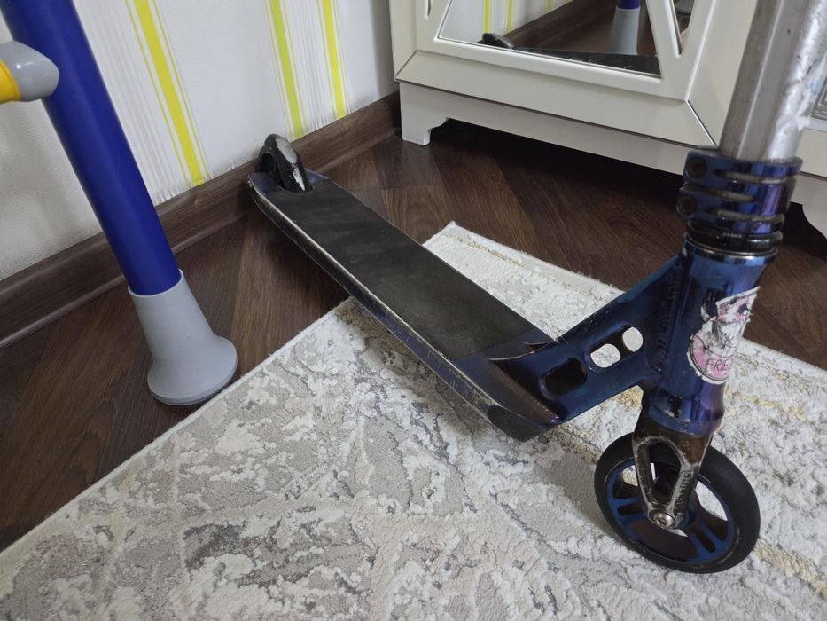 трюковой самокат