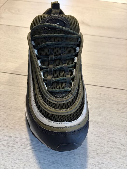 Vand adidasi Nike air max 97