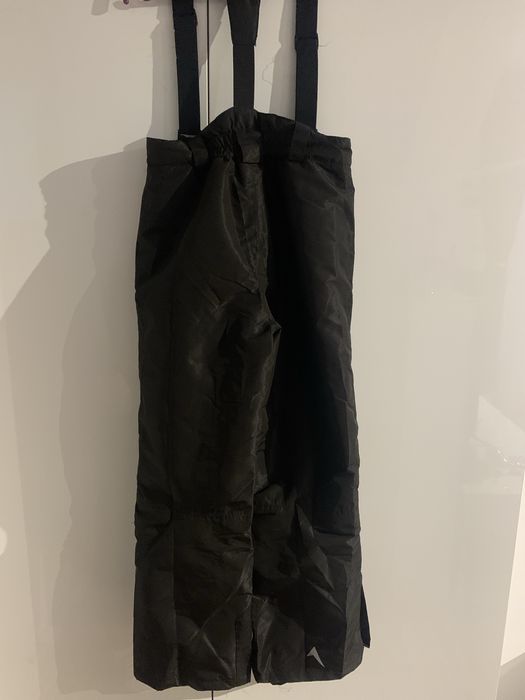 Pantaloni de zapada  noi cu eticheta