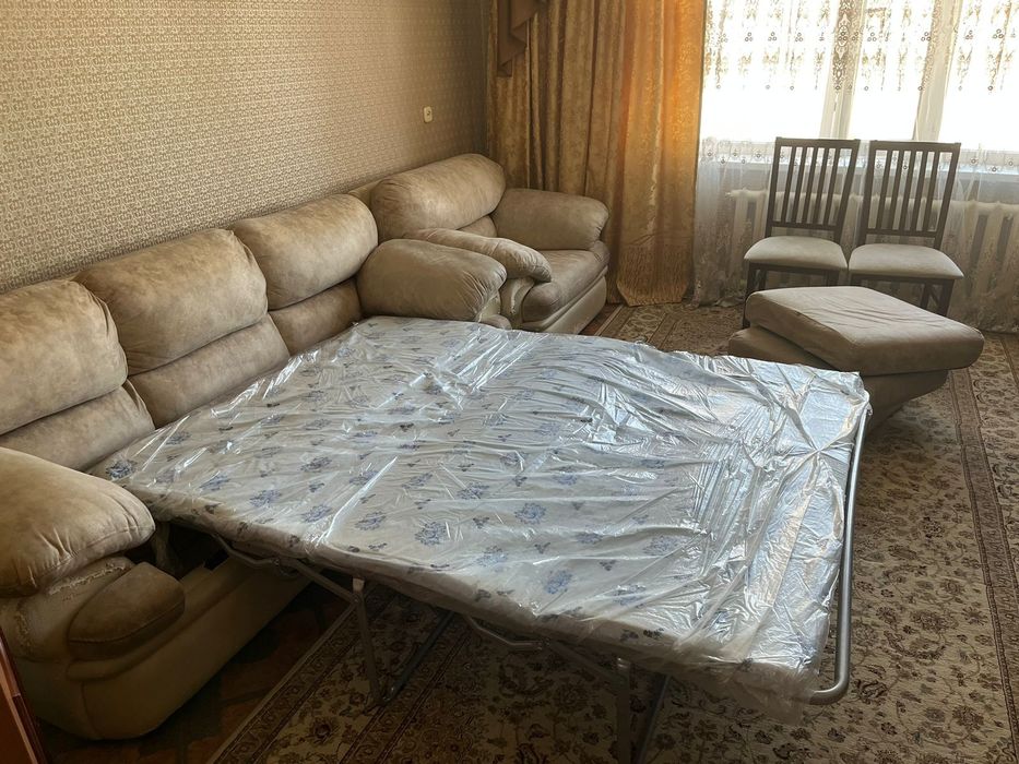 Продам диван и 2 креслом