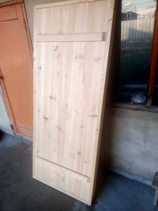 Продам двери для бани и складов