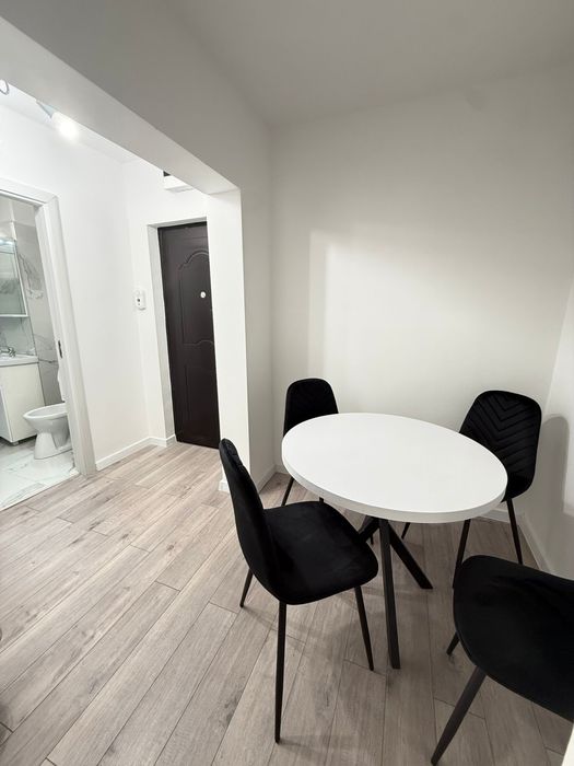 Garsonieră renovată recent, complet mobilată și utilată – Alba Iulia
