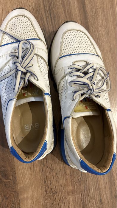 Кроссы женские бавер