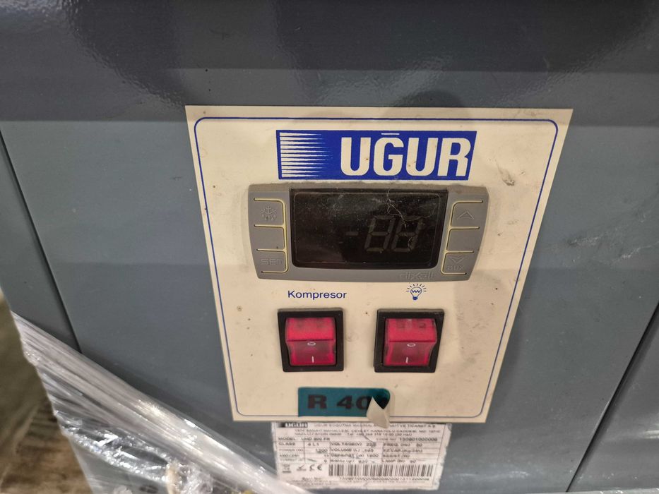 Хоризонтален фризер за сладолед, минусова витрина UGUR UHD-200FR