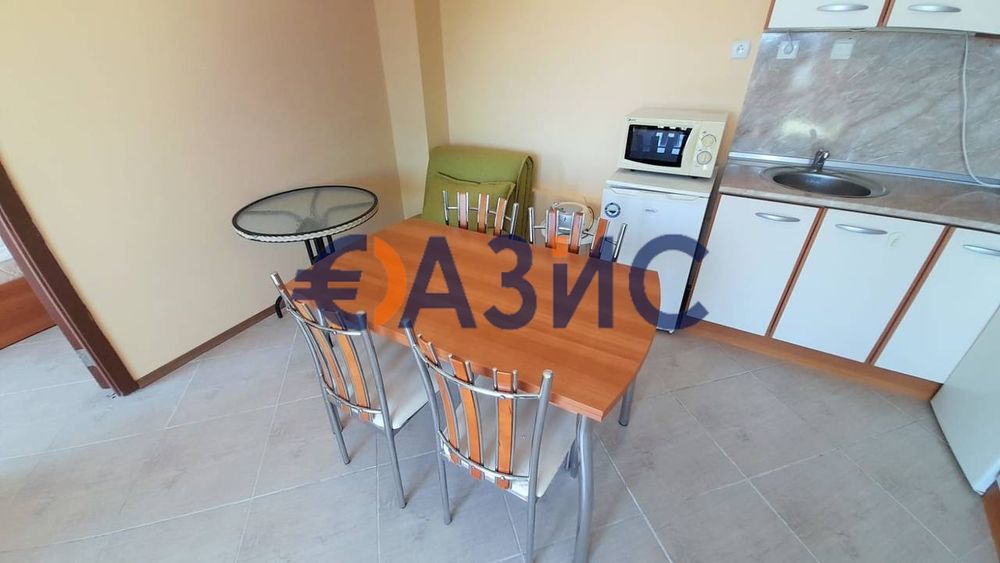 Продава се Тристаен апартамент в к.к. Слънчев бряг - 90 кв.м за 800 €/кв.м - Снимка #7