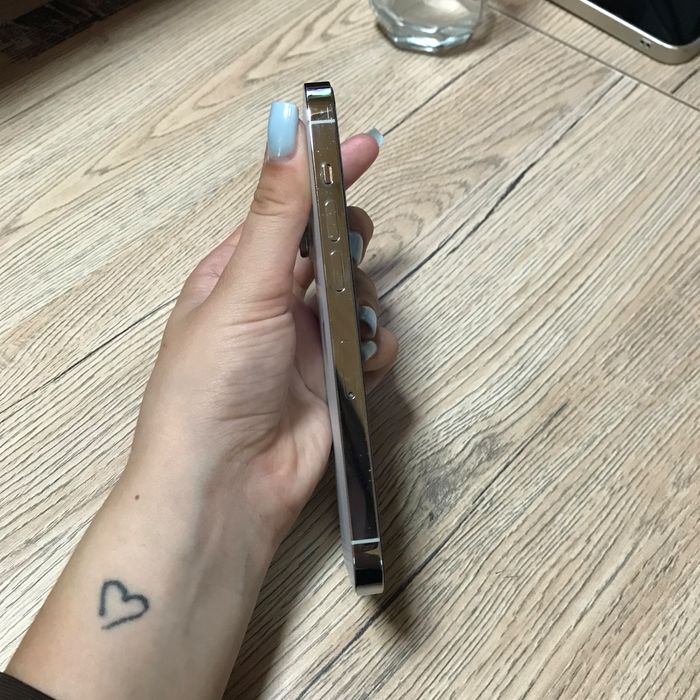 IPhone 14 pro срочно!