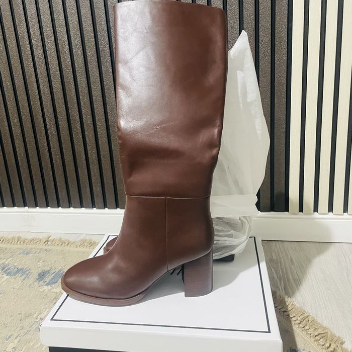 Продается новые сапоги демисезонка