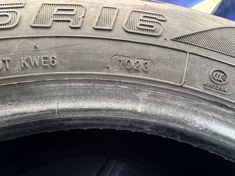 Летние шины 215/65/16