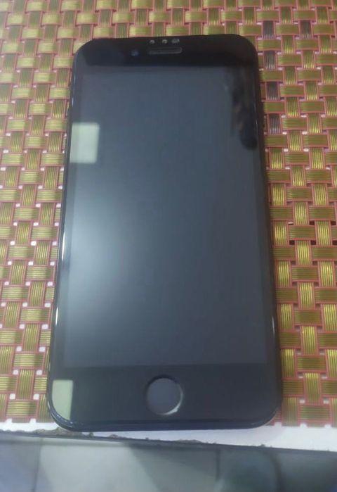 Iphone 7   128GB jet black