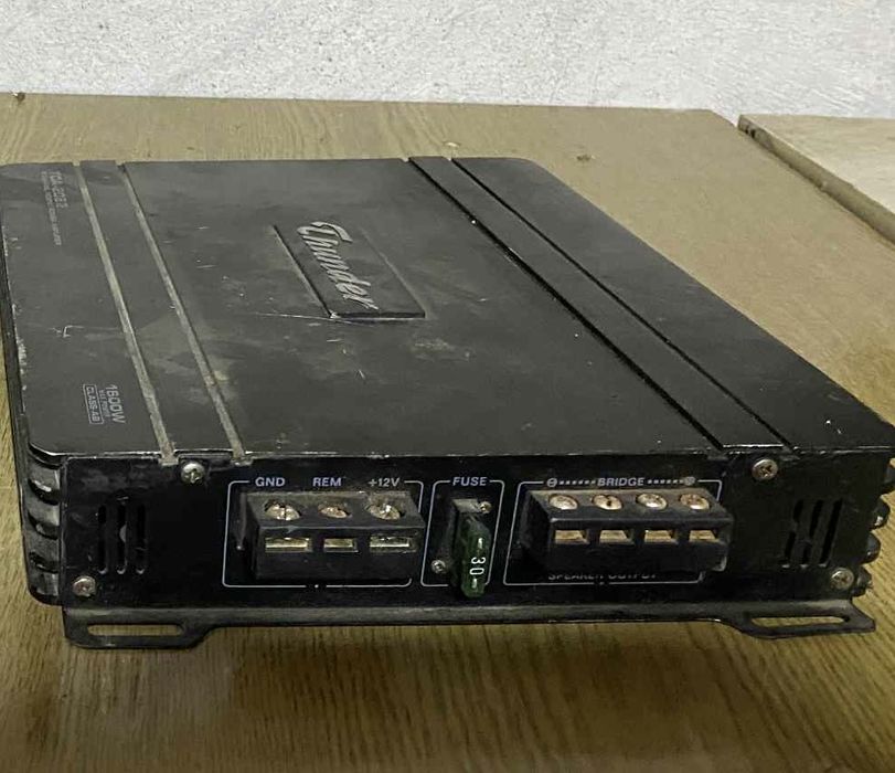 Продавам усилвател