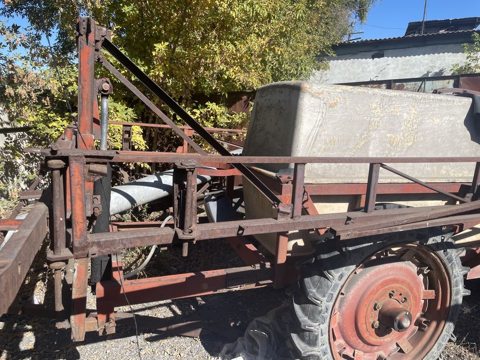 Продам опрыскиватель (ОВТ)