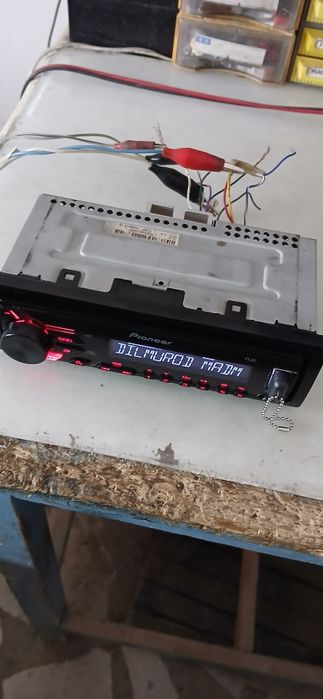 Магнитола PIONEER сотилади.