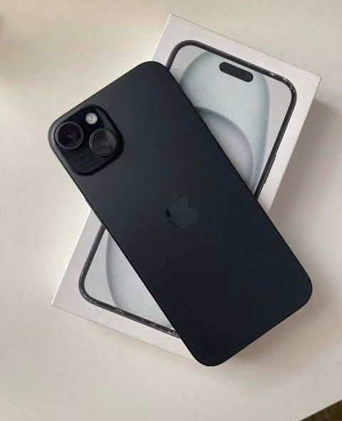 iPhone 15 черный