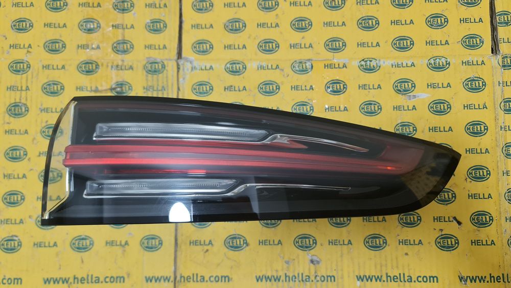 Lampa tripla stop led Porsche Cayenne 3 9y 9y0 9Y0945096M