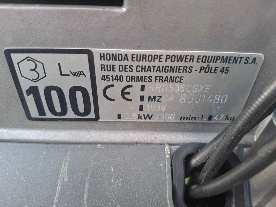 Бензинова самоходна  косачка Honda