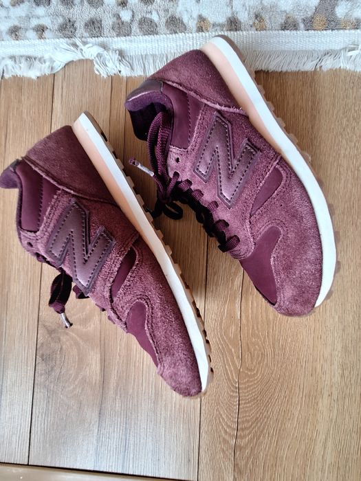 Маратонки New Balance номер 37,5