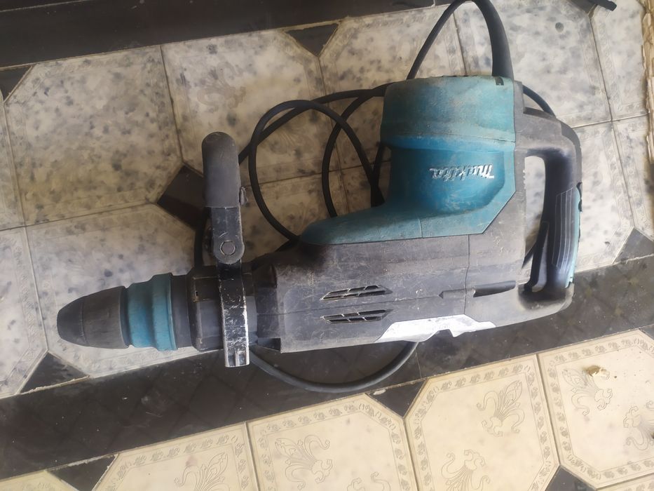 Перфоратор Макита