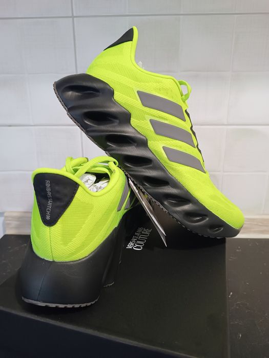 Vând Adidas Switch noi originali mărimea 44