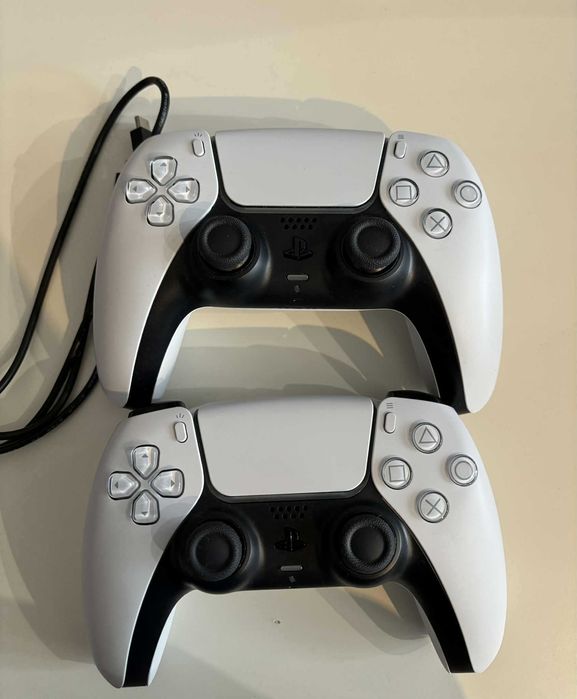 Playstation 5 1 TB Slim Disc Edition с два джойстика и гаранция!