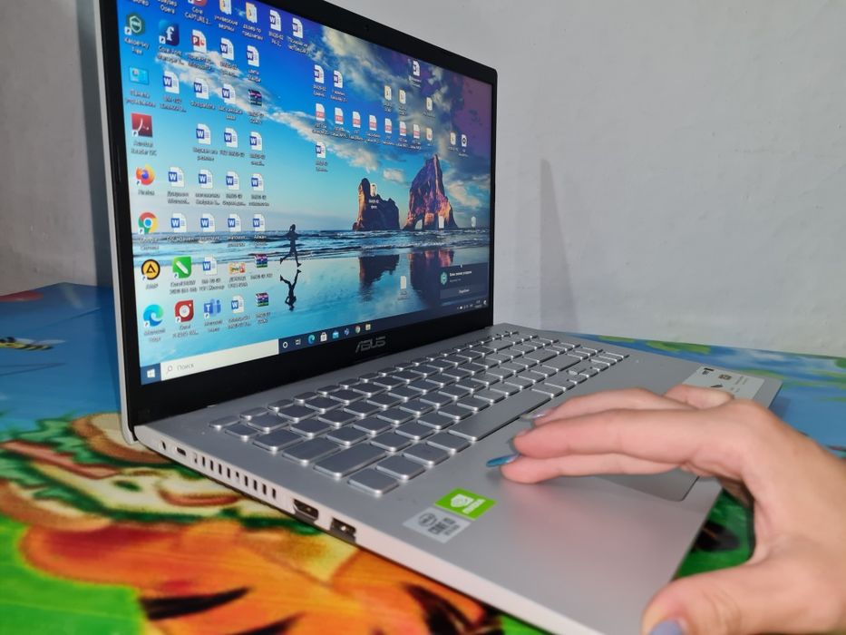 ASUS ноутбук новый