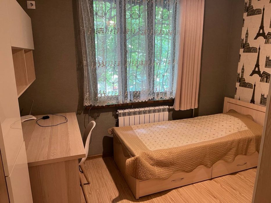 Собственник 4 комнатная квартира Центр ЦУМ ул. Чимкентская