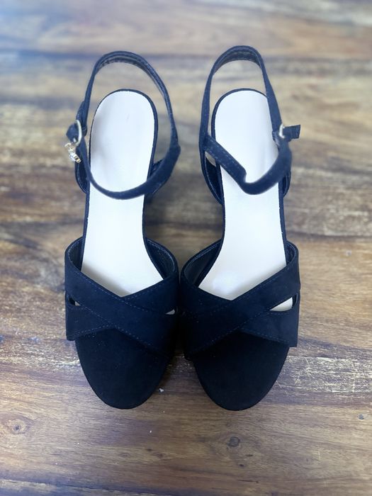 Sandale negre elegante cu toc gros, marimea 38, noi